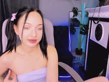 See Nicki_lovex online Now @ tittytap.com