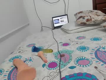 See Nicolett_aa online Now @ tittytap.com