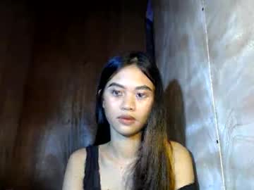 See Petitesquirtgirlxxx online Now @ tittytap.com