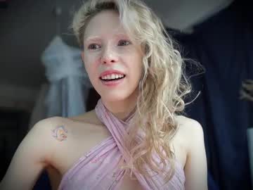 See Radiant_ada online Now @ tittytap.com