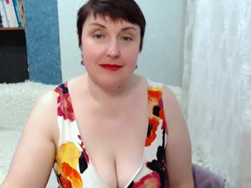 See Rainbowladyy online Now @ tittytap.com