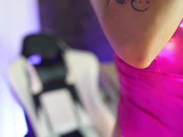 See Roma_hells online Now @ tittytap.com
