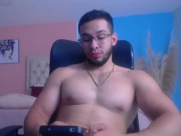 See Santi_camboy online Now @ tittytap.com