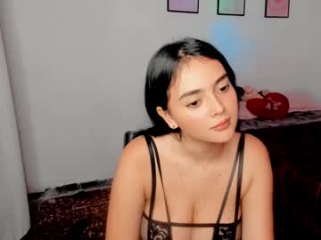See Sarah_angelll online Now @ tittytap.com