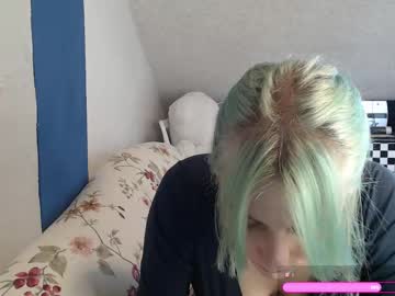 See Seductivebitxh online Now @ tittytap.com