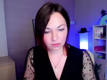 See Serena_woods online Now @ tittytap.com