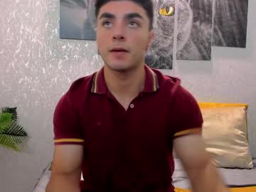 See Simon_teixeira online Now @ tittytap.com