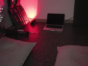 See Simoon_01 online Now @ tittytap.com