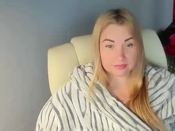 See Skarletxdream online Now @ tittytap.com