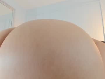 See Sofi_moreno online Now @ tittytap.com