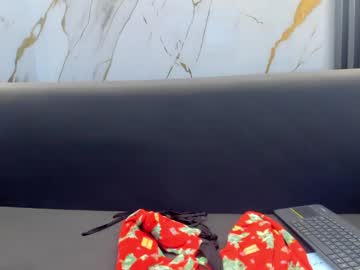 See Sophiapink1 online Now @ tittytap.com