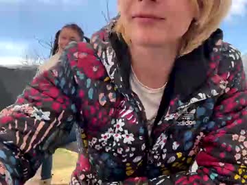 See Squirt_bunny77 online Now @ tittytap.com