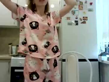 See Sweet_lilbunny online Now @ tittytap.com