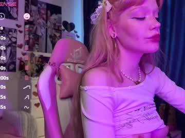 See Sweet_melissa133 online Now @ tittytap.com
