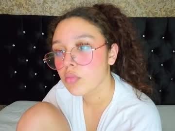 See Sweett_rosse online Now @ tittytap.com