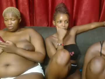 See Sweetz_candice online Now @ tittytap.com