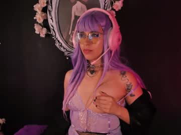See The_kitty_roxy online Now @ tittytap.com