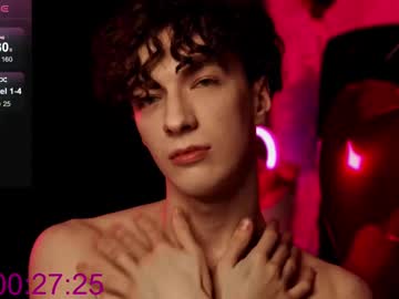 See Trevorbenson online Now @ tittytap.com