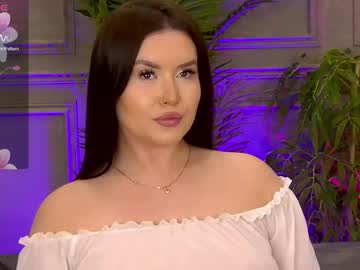 See Trisha_winslet online Now @ tittytap.com