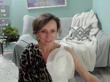 See Veronicagilbert online Now @ tittytap.com