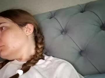 See Xxxariell_sky_1 online Now @ tittytap.com