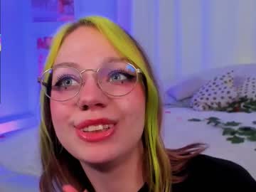 See Yourghostwife online Now @ tittytap.com