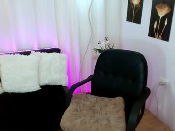 See Ysabellefox online Now @ tittytap.com